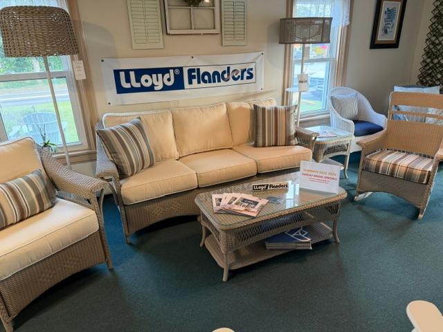Seating Set | Lloyd Flanders